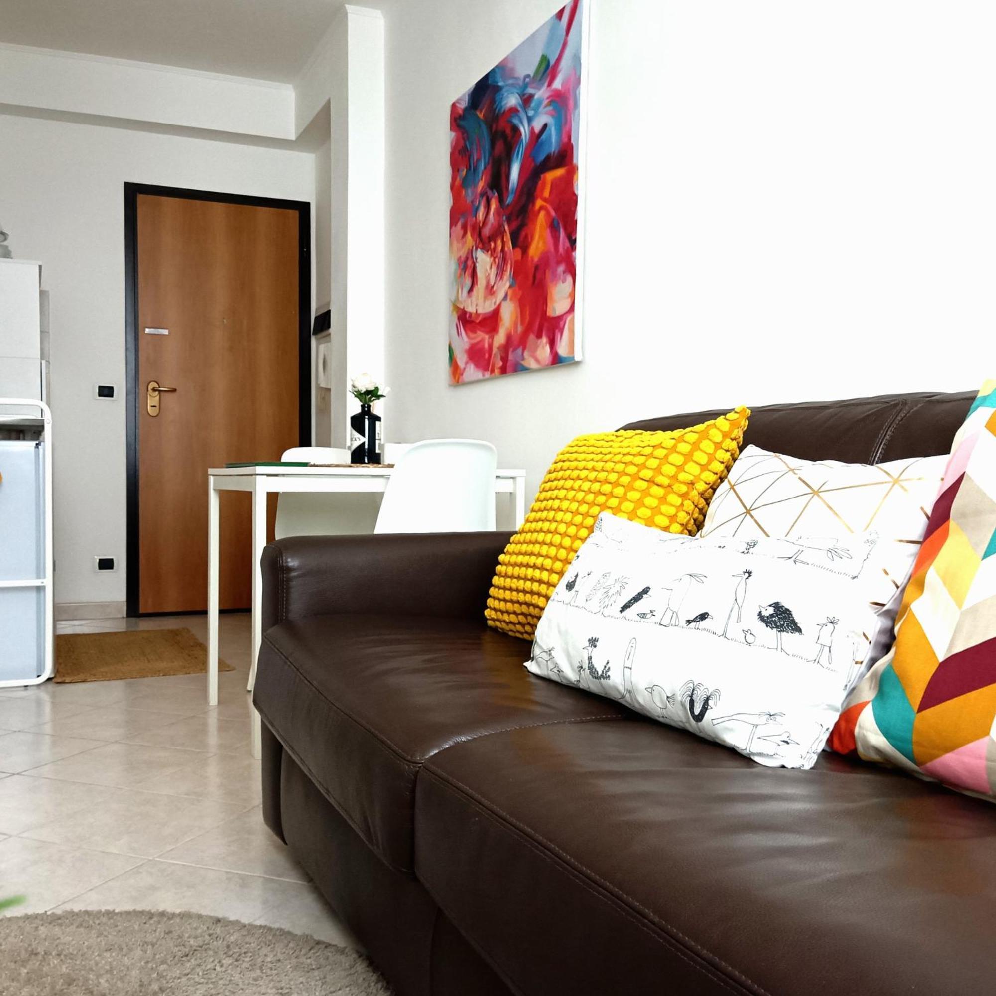 A Casa Di Pizz - Bilocale Con Parcheggio Privato Apartment Savona Exterior photo